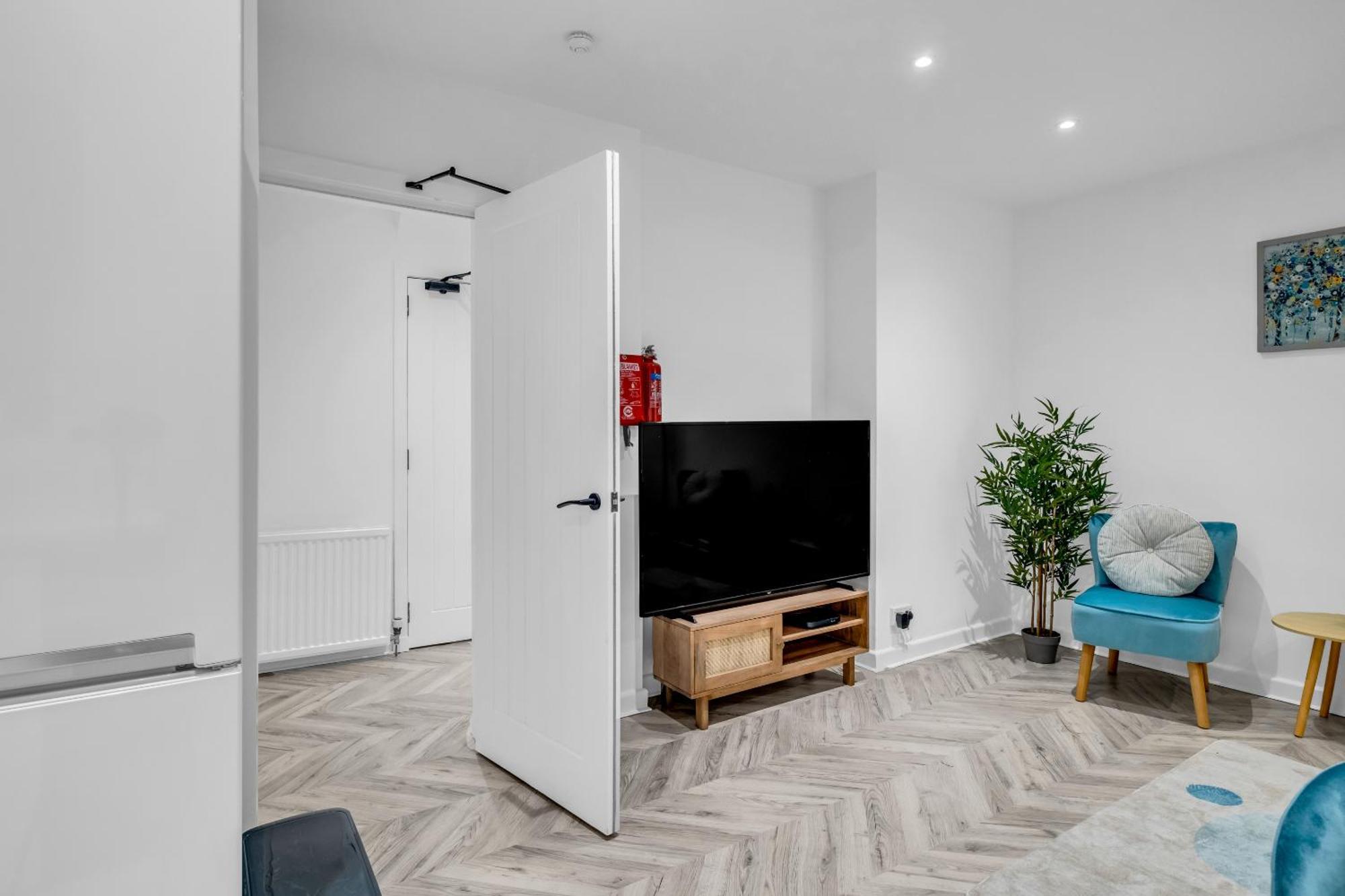 Spital Stay - Sja Stays - Modern 3 Bed Apartment Aberdeen Esterno foto